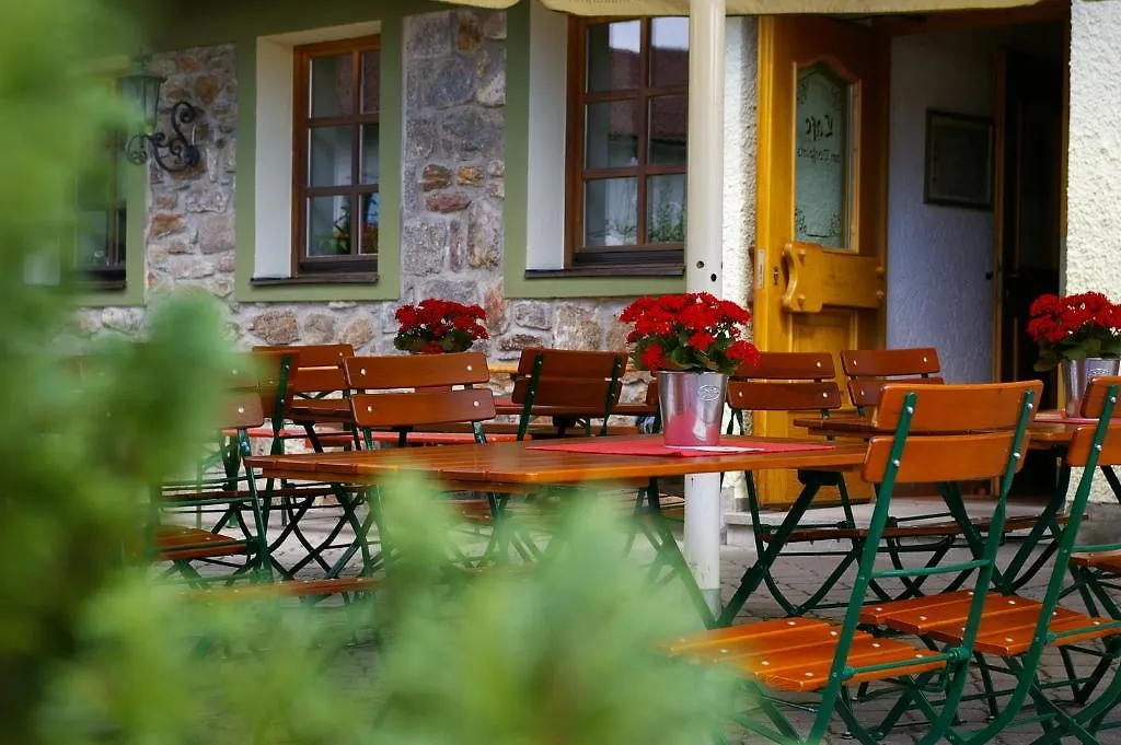 Pension Zur Alten Schmiede Цвизель